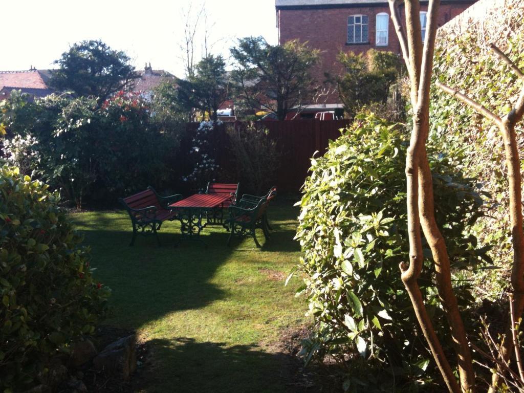 Balmoral Lodge Hotel Southport Ruang foto