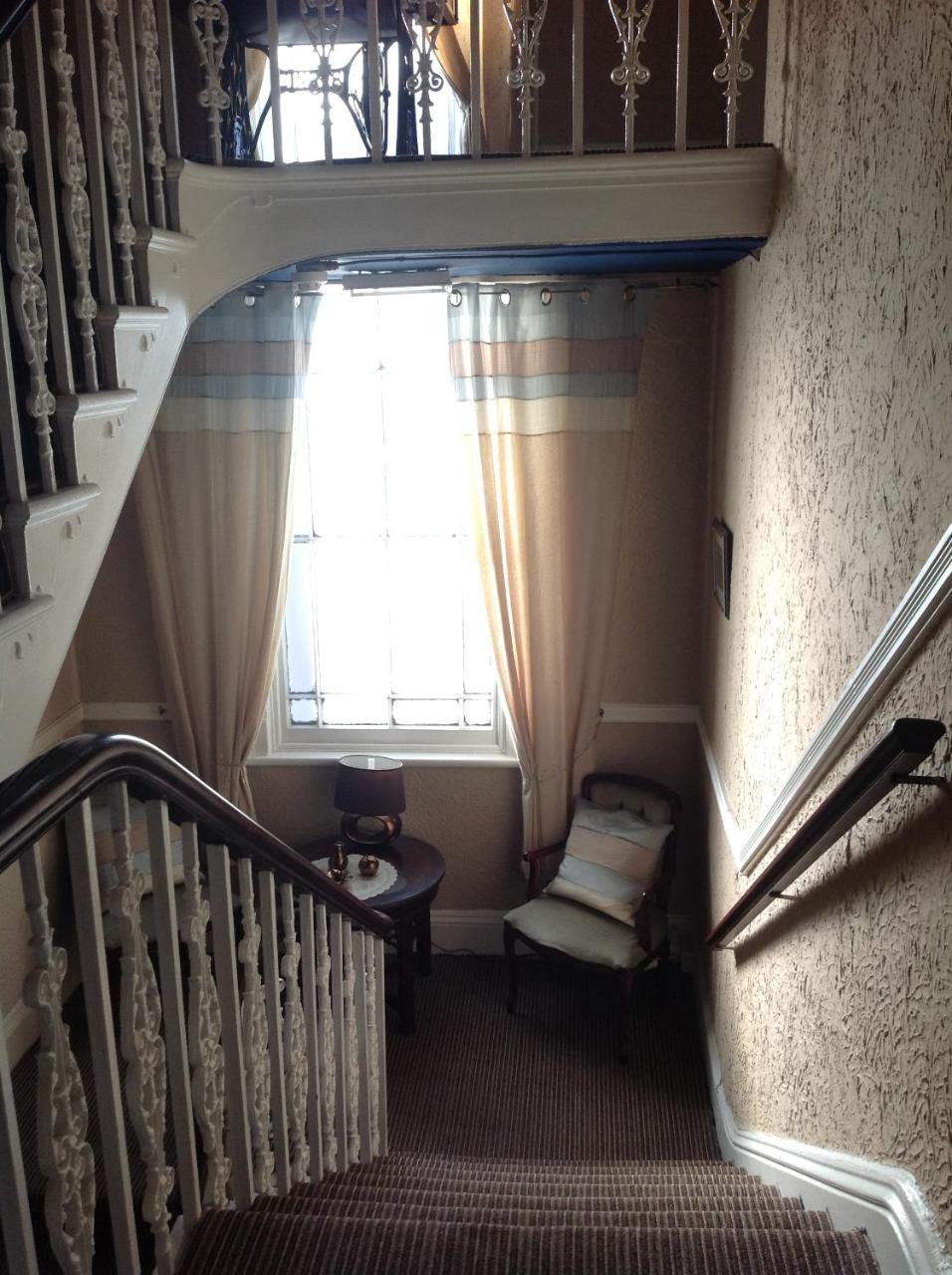 Balmoral Lodge Hotel Southport Bagian luar foto
